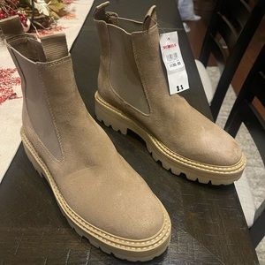 Dolce Vita Suede Boots. Brand new, never worn.